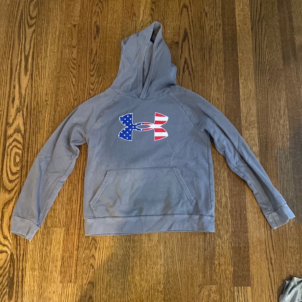 Boys Under Armor size L hooded sweatshirt color gray.